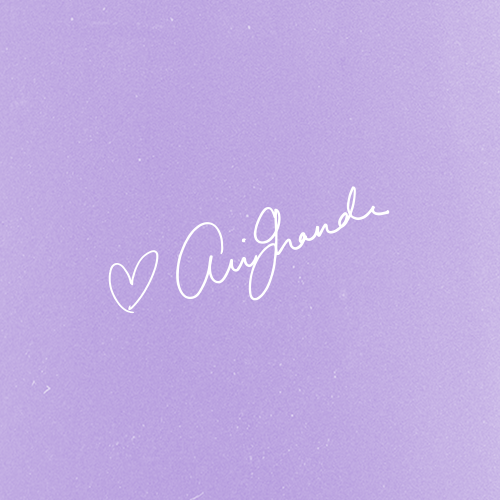 Ariana Grande signature