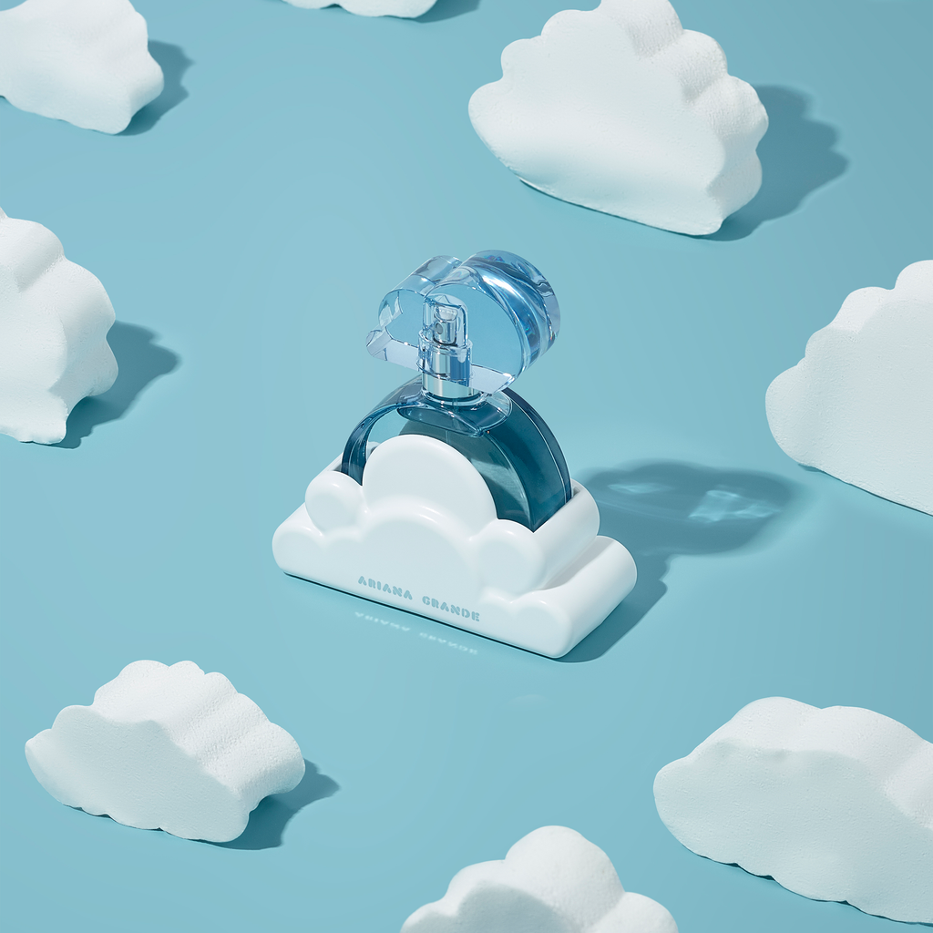 Cloud by Ariana Grande lifestyle shot